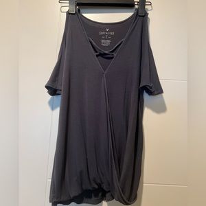 Comfortable, Sexy American Eagle T-shirt